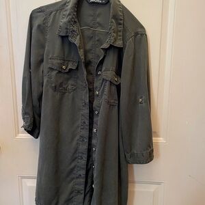 Suko Jeans Button Down Shirt Green Women’s Small